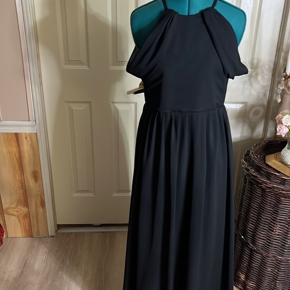 This Beautiful  Long, Black, Spaghetti Strap Ruching shoulders gown(155) - Picture 2 of 8